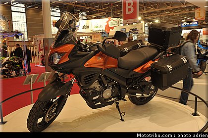 suzuki_010_salon_de_la_moto_paris_2011.jpg