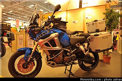 touratech_003_salon_de_la_moto_paris_2011.jpg