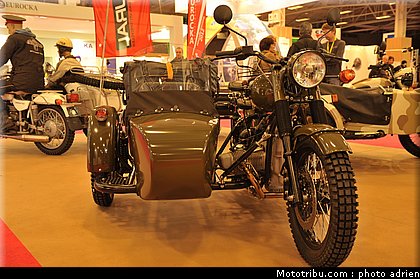 ural_003_salon_de_la_moto_paris_2011.jpg
