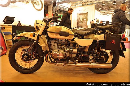 ural_005_salon_de_la_moto_paris_2011.jpg