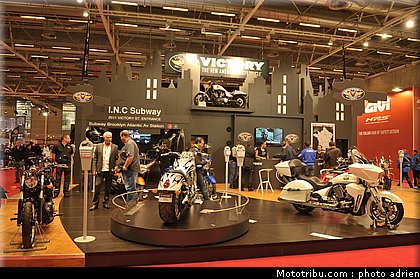 victory_001_salon_de_la_moto_paris_2011.jpg