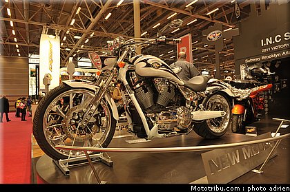 victory_002_salon_de_la_moto_paris_2011.jpg