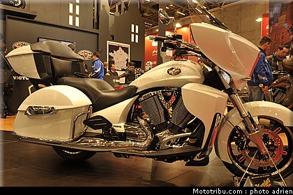 victory_003_salon_de_la_moto_paris_2011.jpg