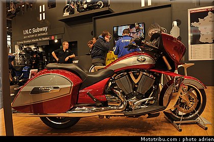 victory_005_salon_de_la_moto_paris_2011.jpg