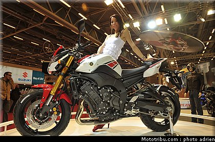 yamaha_001_salon_de_la_moto_paris_2011.jpg