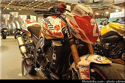 yamaha_016_salon_de_la_moto_paris_2011.jpg
