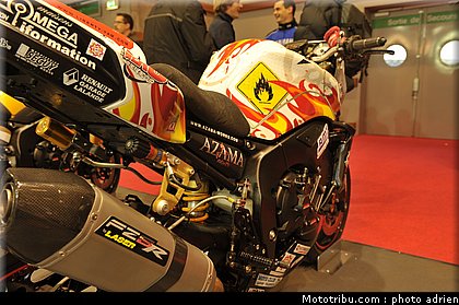 yamaha_017_salon_de_la_moto_paris_2011.jpg