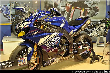 yamaha_022_salon_de_la_moto_paris_2011.jpg