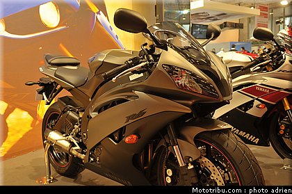 yamaha_025_salon_de_la_moto_paris_2011.jpg