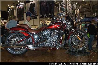 harley_davidson_01_salon_intermot_cologne_2012.jpg