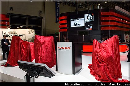 honda_01_salon_intermot_cologne_2012.jpg