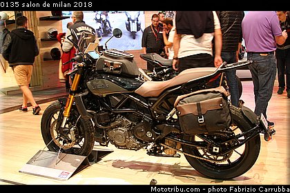 0135 salon de milan 2018.JPG