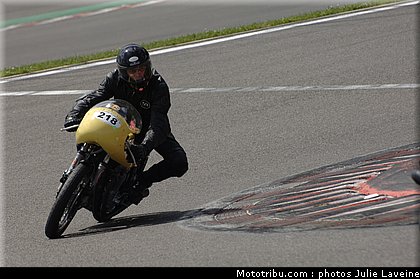bikers_classics_parade_27_2010.JPG