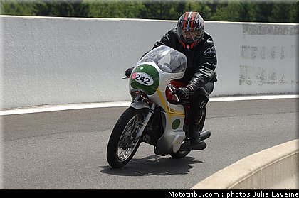 bikers_classics_parade_79_2010.JPG