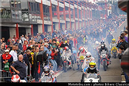 bikers_classics_parade_04_2010.jpg