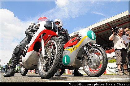 bikers_classics_parade_12_2010.jpg