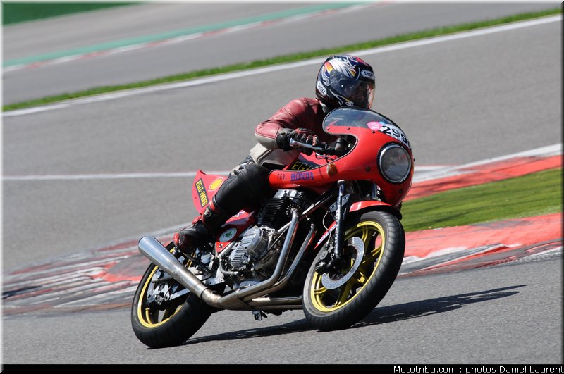 bikers_classics_moto_spa_francorchamps_2011_073