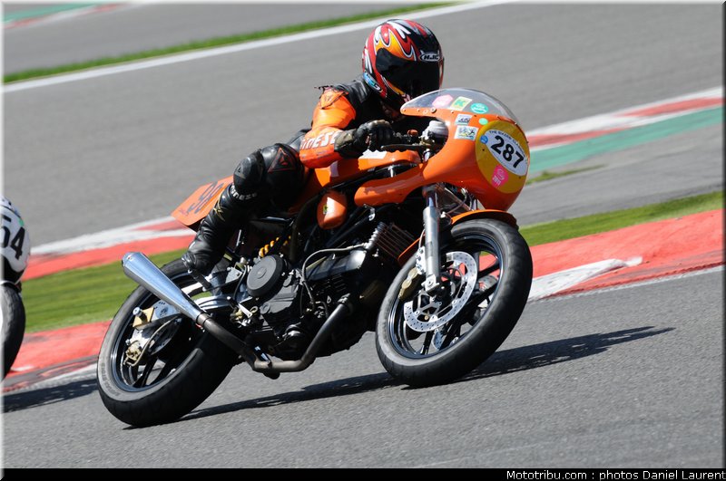 bikers_classics_moto_spa_francorchamps_2011_075