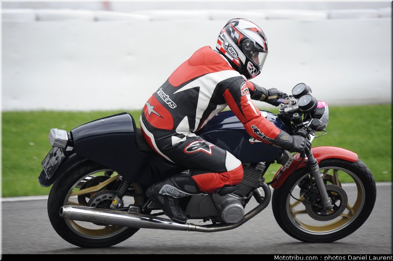 bikers_classics_moto_spa_francorchamps_2011_105