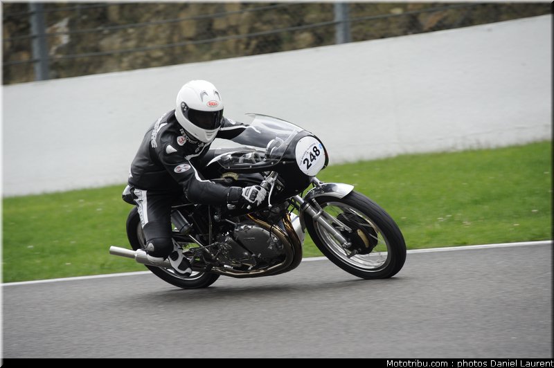 bikers_classics_moto_spa_francorchamps_2011_149