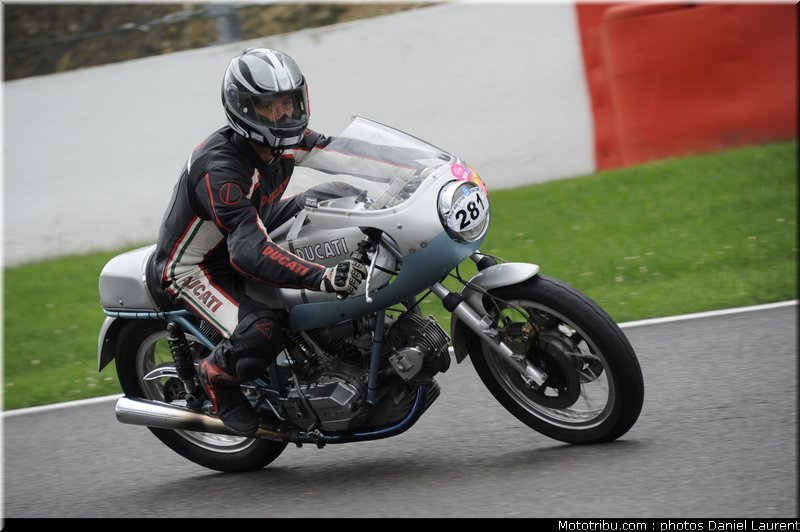bikers_classics_moto_spa_francorchamps_2011_155