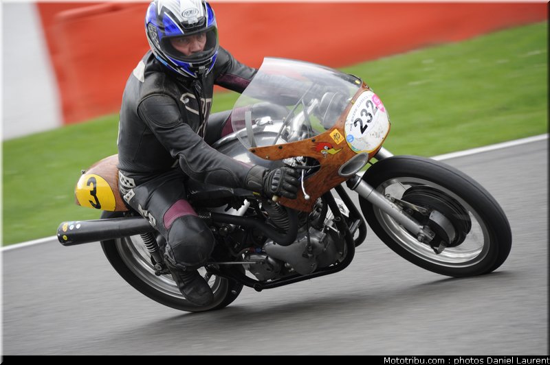 bikers_classics_moto_spa_francorchamps_2011_161