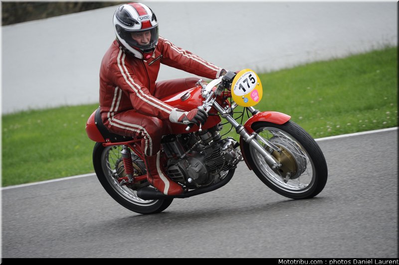 bikers_classics_moto_spa_francorchamps_2011_167