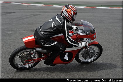bikers_classics_moto_spa_francorchamps_2011_127.JPG