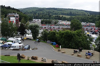 bikers_classics_paddock_spa_francorchamps_2011_008.JPG