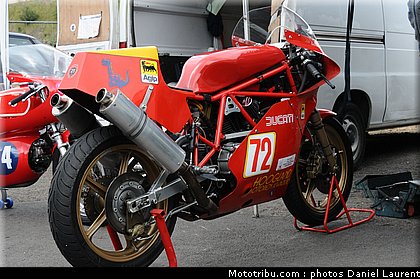 bikers_classics_paddock_spa_francorchamps_2011_013.JPG