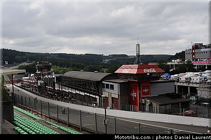 bikers_classics_paddock_spa_francorchamps_2011_014.JPG