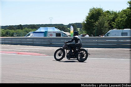 coupes_moto_legende_2011_piste_0177.jpg