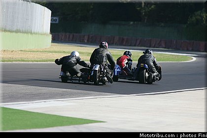 side_car_060_200_miglia_imola_revival_2011.jpg