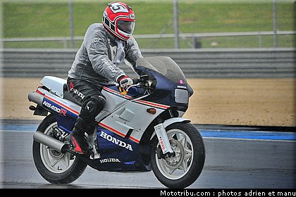 sunday_ride_classic_piste_adrien_0030_2010.JPG