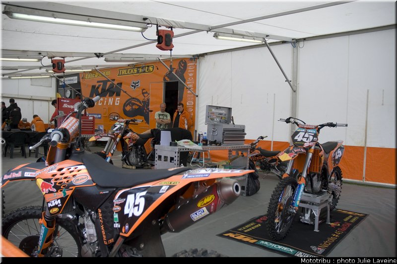 paddock_006
