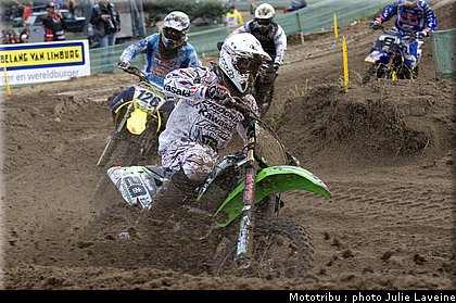 mx12_19.jpg
