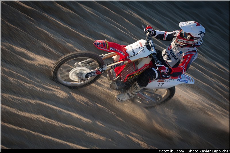gembala_001_beach_cross_berck_sur_mer_2011