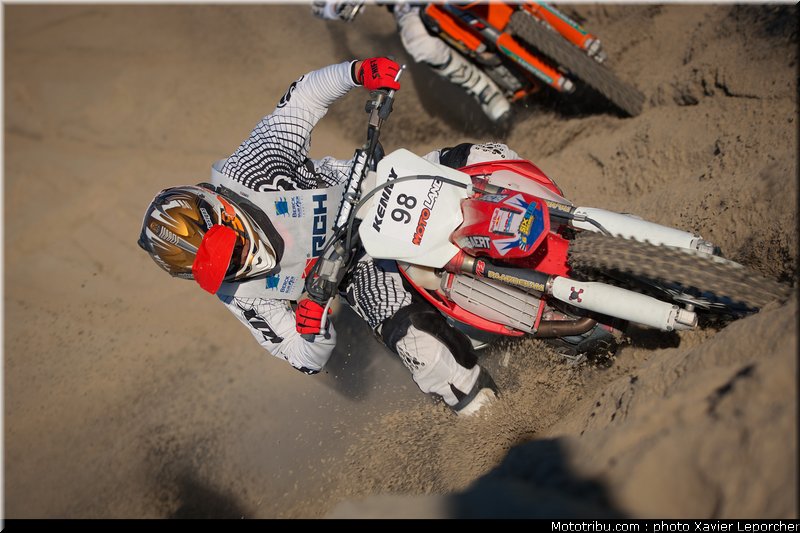 lahousse_001_beach_cross_berck_sur_mer_2011