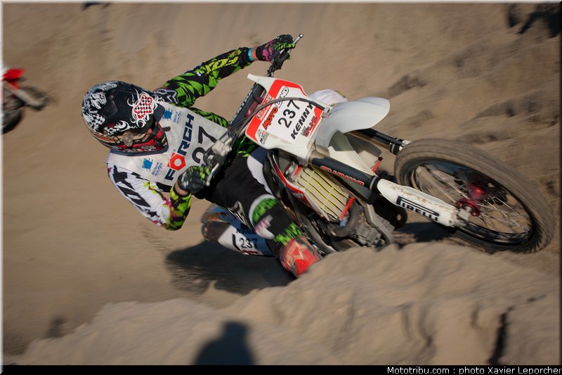 lepretre_001_beach_cross_berck_sur_mer_2011