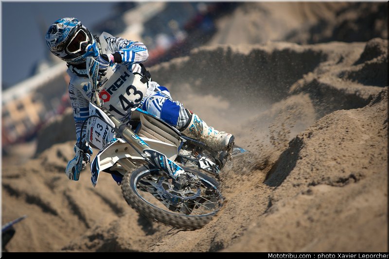 leturgez_001_beach_cross_berck_sur_mer_2011