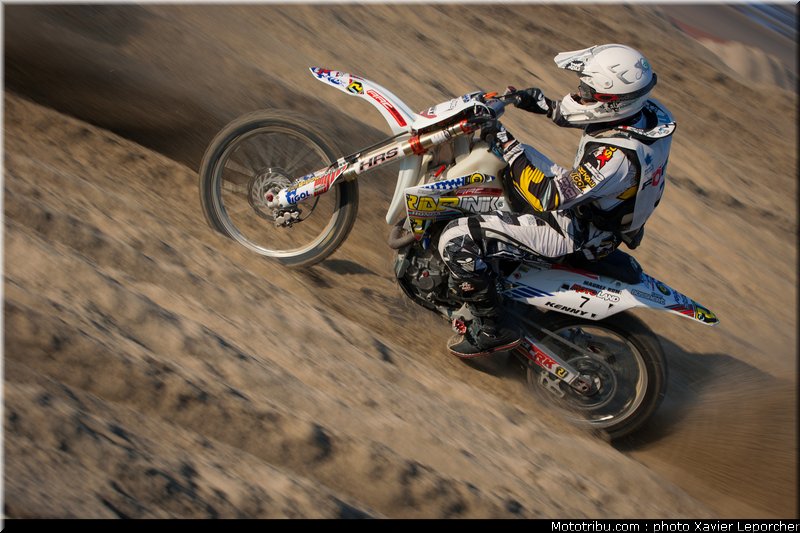 maurez_002_beach_cross_berck_sur_mer_2011
