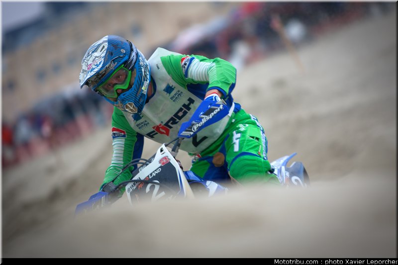mousse_007_beach_cross_berck_sur_mer_2011