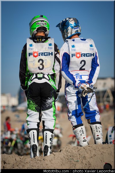 potisek_m_mousse_001_beach_cross_berck_sur_mer_2011