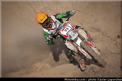 bourdon_001_beach_cross_berck_sur_mer_2011.jpg