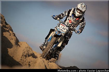brossier_001_beach_cross_berck_sur_mer_2011.jpg