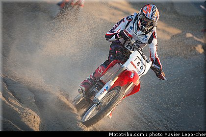 coquerelle_001_beach_cross_berck_sur_mer_2011.jpg