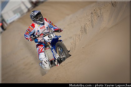 demester_001_beach_cross_berck_sur_mer_2011.jpg