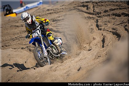 jallu_001_beach_cross_berck_sur_mer_2011.jpg