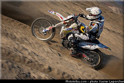 maurez_002_beach_cross_berck_sur_mer_2011.jpg