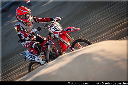meplon_001_beach_cross_berck_sur_mer_2011.jpg